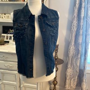 Maurice’s Jean Vest Size M